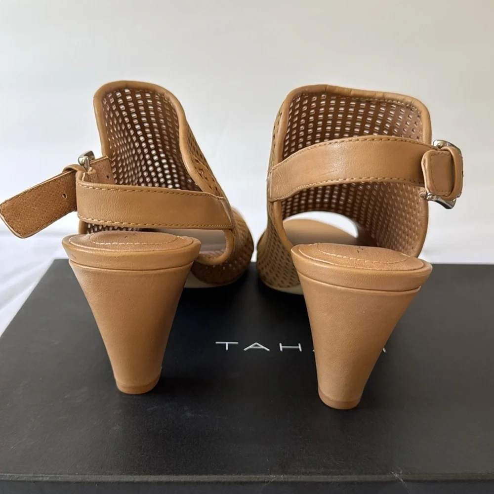 BNWB-Tahari Eloise Slingback Stacked Heel Sandal Size 7 1/2 Fawn